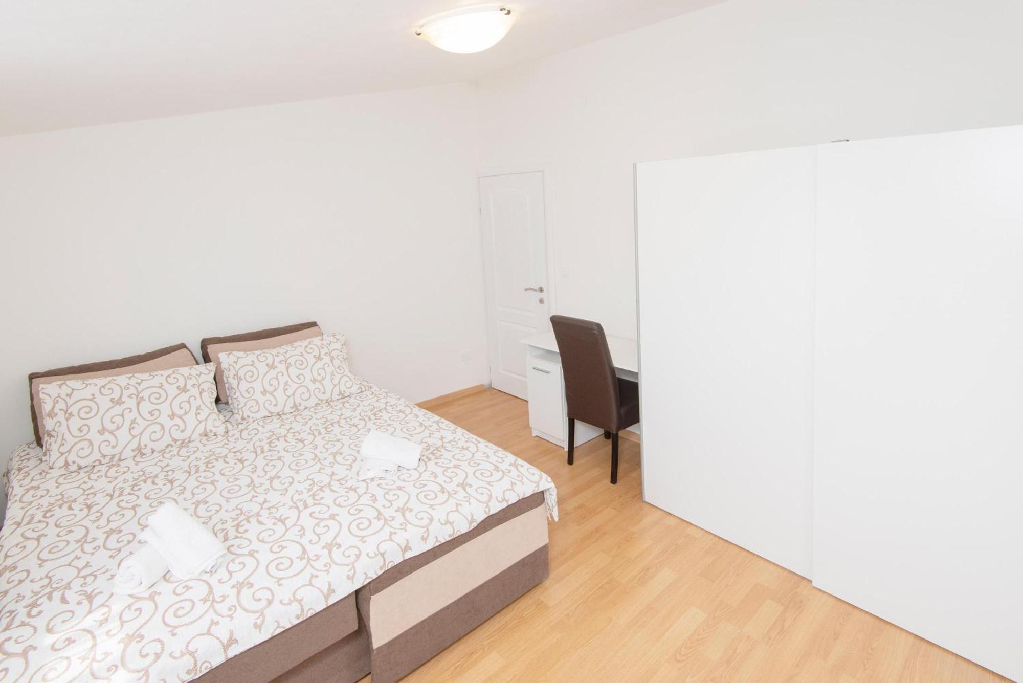 Hillside Vista Apartments Tivat Exterior foto