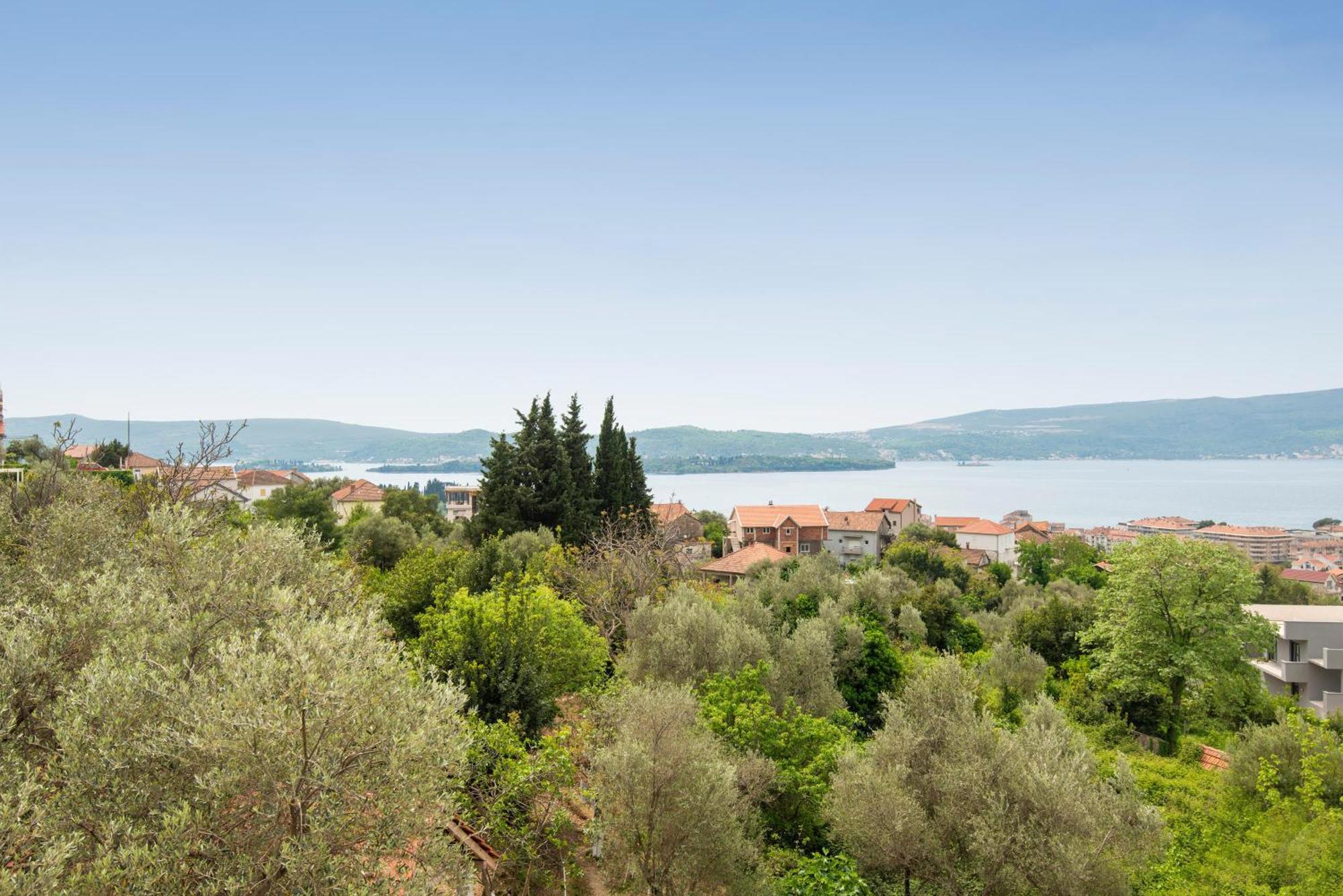 Hillside Vista Apartments Tivat Exterior foto