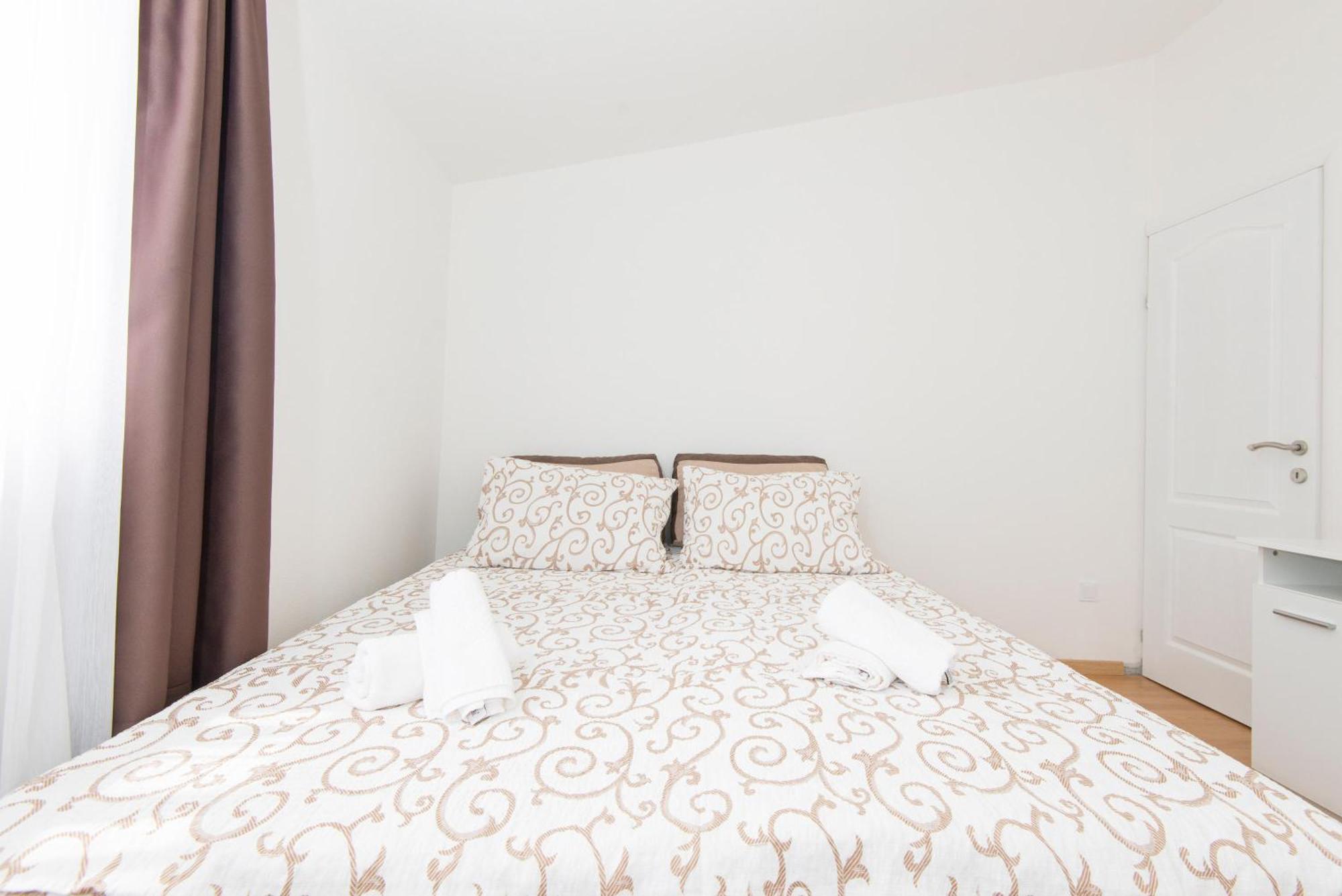 Hillside Vista Apartments Tivat Exterior foto