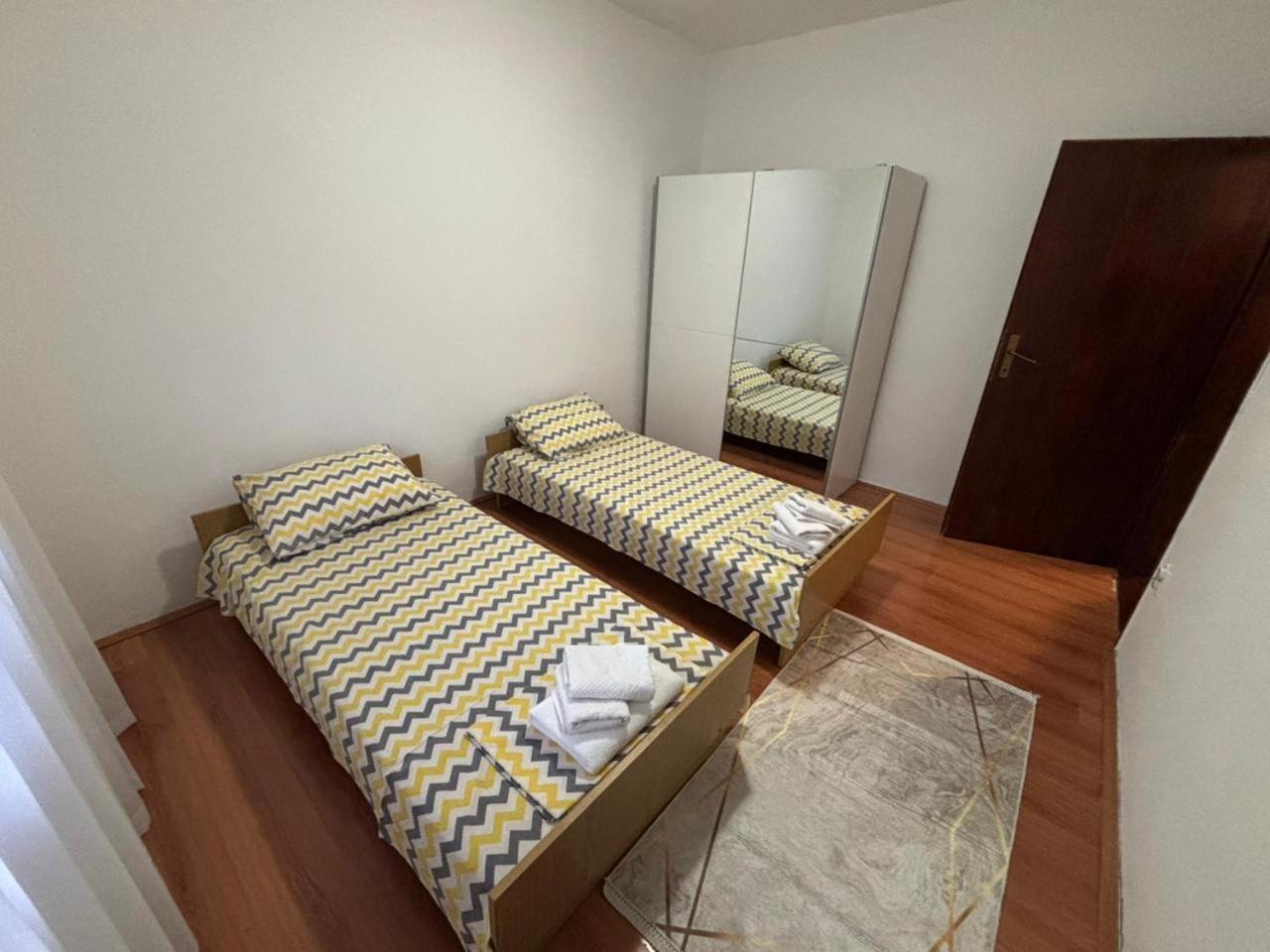 Hillside Vista Apartments Tivat Exterior foto